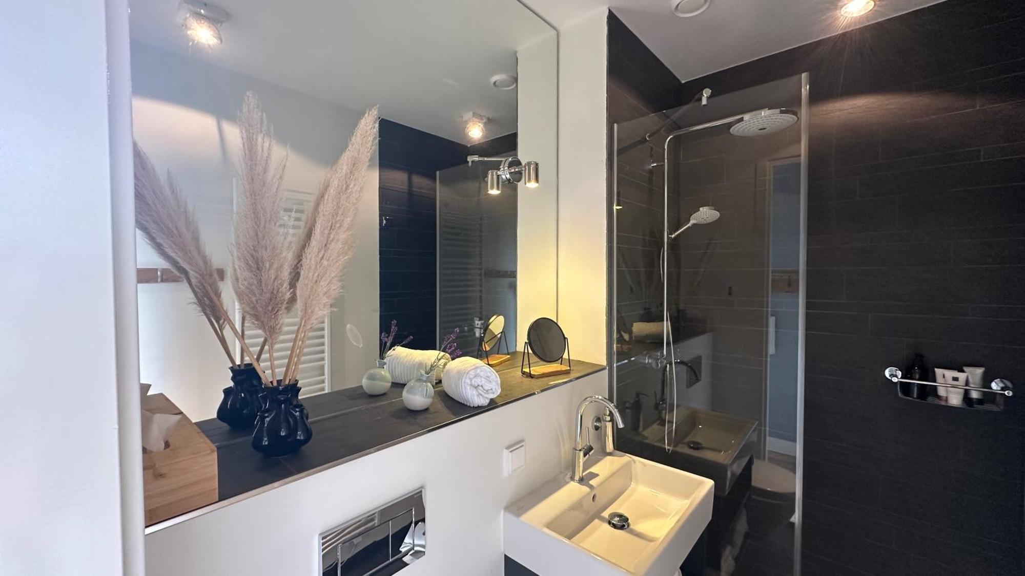 אמסטלבין Luxe B&B "In De Schulp", Ontspan En Geniet Van Comfort En Stijl מראה חיצוני תמונה